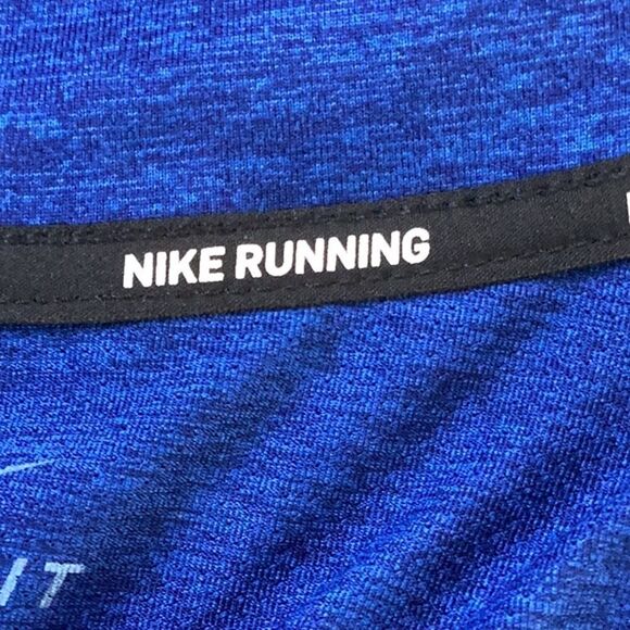 NIKE DRY FIT RUNNING PERFORMANCE TOP JACKET LIGHTWEIGHT MEDIUM - Picture 5 of 6